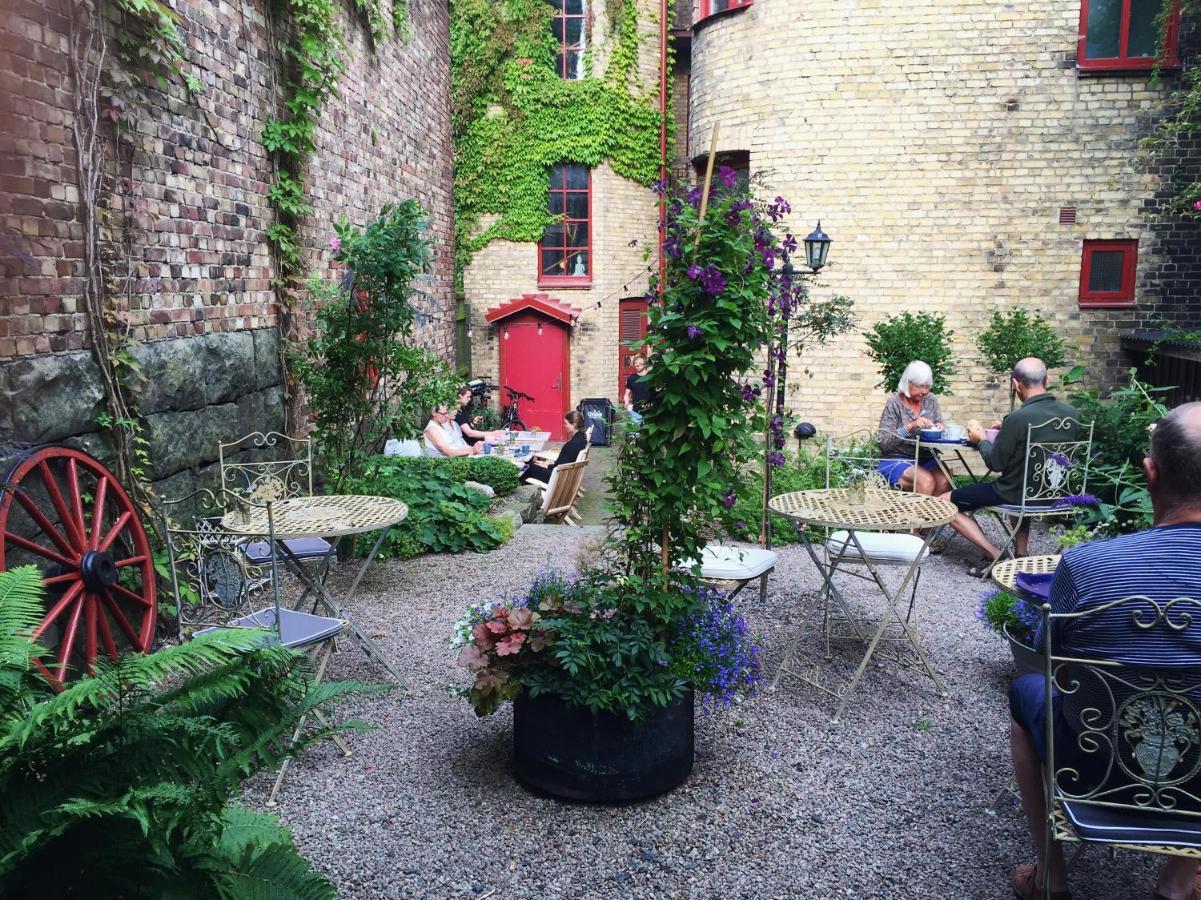 Bed and Breakfast Okéns à Varberg Extérieur photo